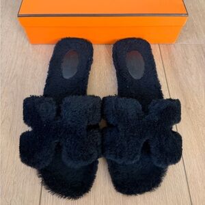 Hermes Black Shearling Fur Oran Sandals